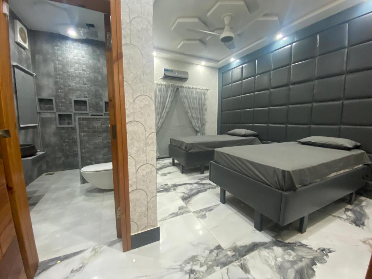 Burj Al Bahria Town Luxury Suites ラホール エクステリア 写真
